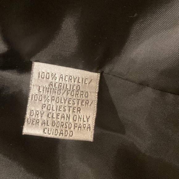 Red and black plaid blazer - Picture 6 of 7